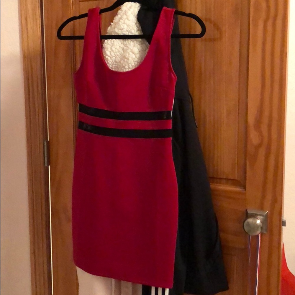 Dress - Picture 2 of 2